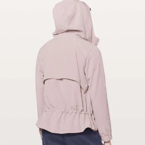 Lululemon Pack It Up Jacket in the color Smoky Blush. Size 10 - Picture 3 of 16